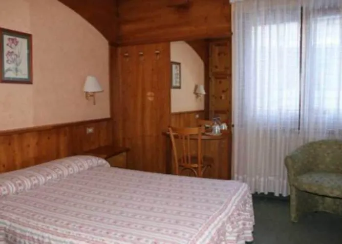 Szálloda Edelweiss 2*