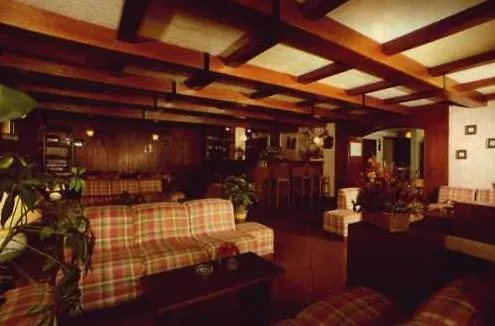 Szálloda Edelweiss 2*