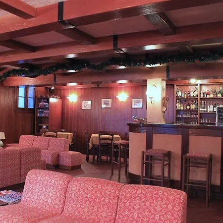 Hotel Edelweiss 2*
